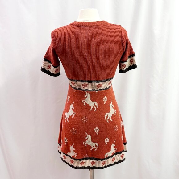 Vintage red unicorn sweater dress - fits like a small - Picture 3 of 4